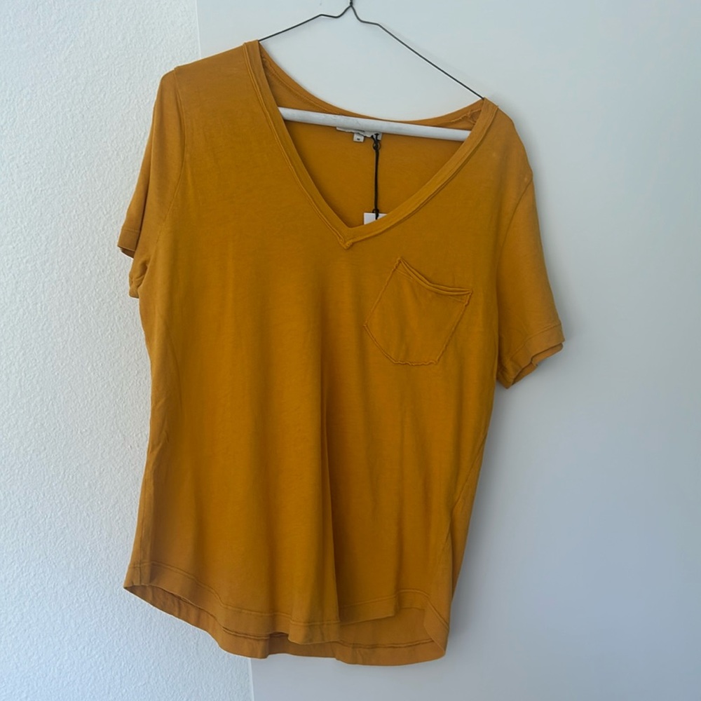 Michael stars t size m gold yellow